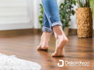Laminat parke gıcırtısı nasıl giderilir